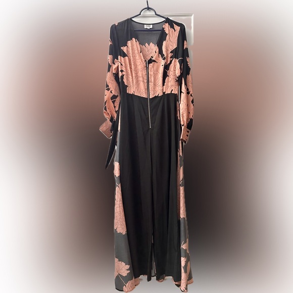 🌟NEW🌟 Floral Retro Style Jumpsuit with Skirt Overlay - Picture 7 of 12